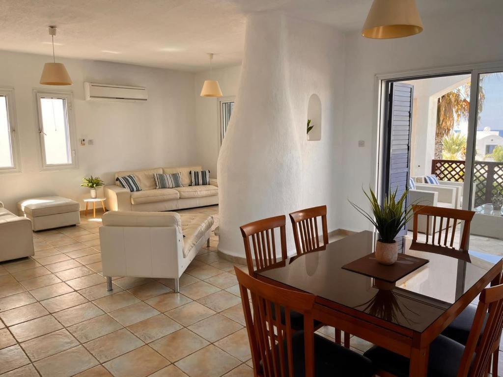 Sky Villa Paphos Ngoại thất bức ảnh
